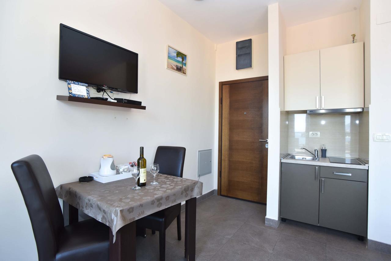Apartments Jelusic ブドヴァ エクステリア 写真